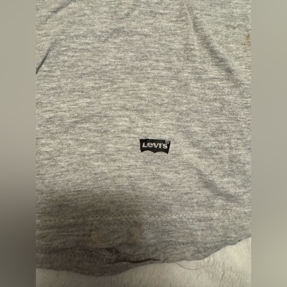 Levi’s T Shirt - Picture 3 of 4